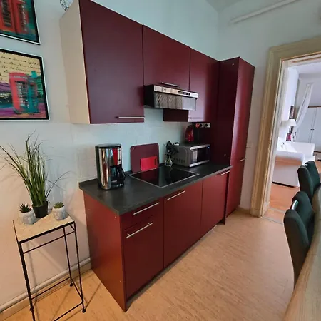 Zum Fuchsbau - Bei Berlin * Schoneiche